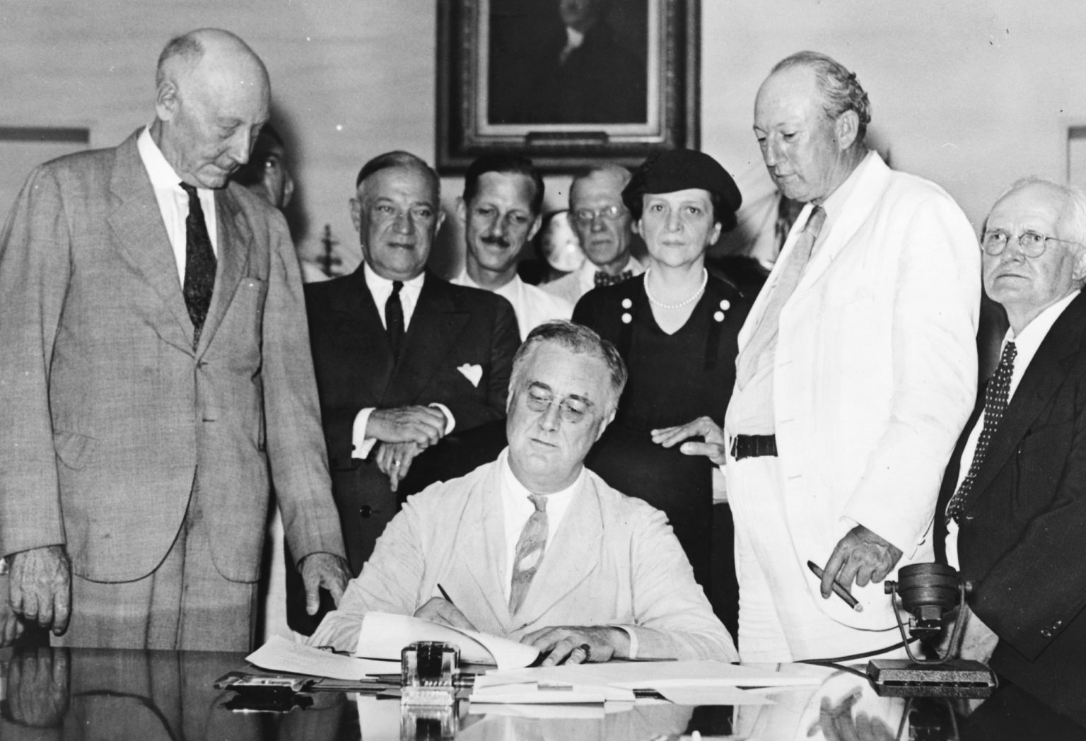 History And Background Of The Social Security Act Of 1935 Expensivity